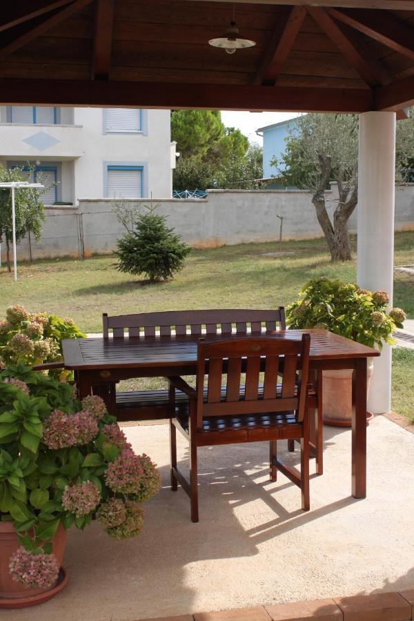 Apartments With A Parking Space Valbandon, Fazana - 7296 Štinjan Εξωτερικό φωτογραφία